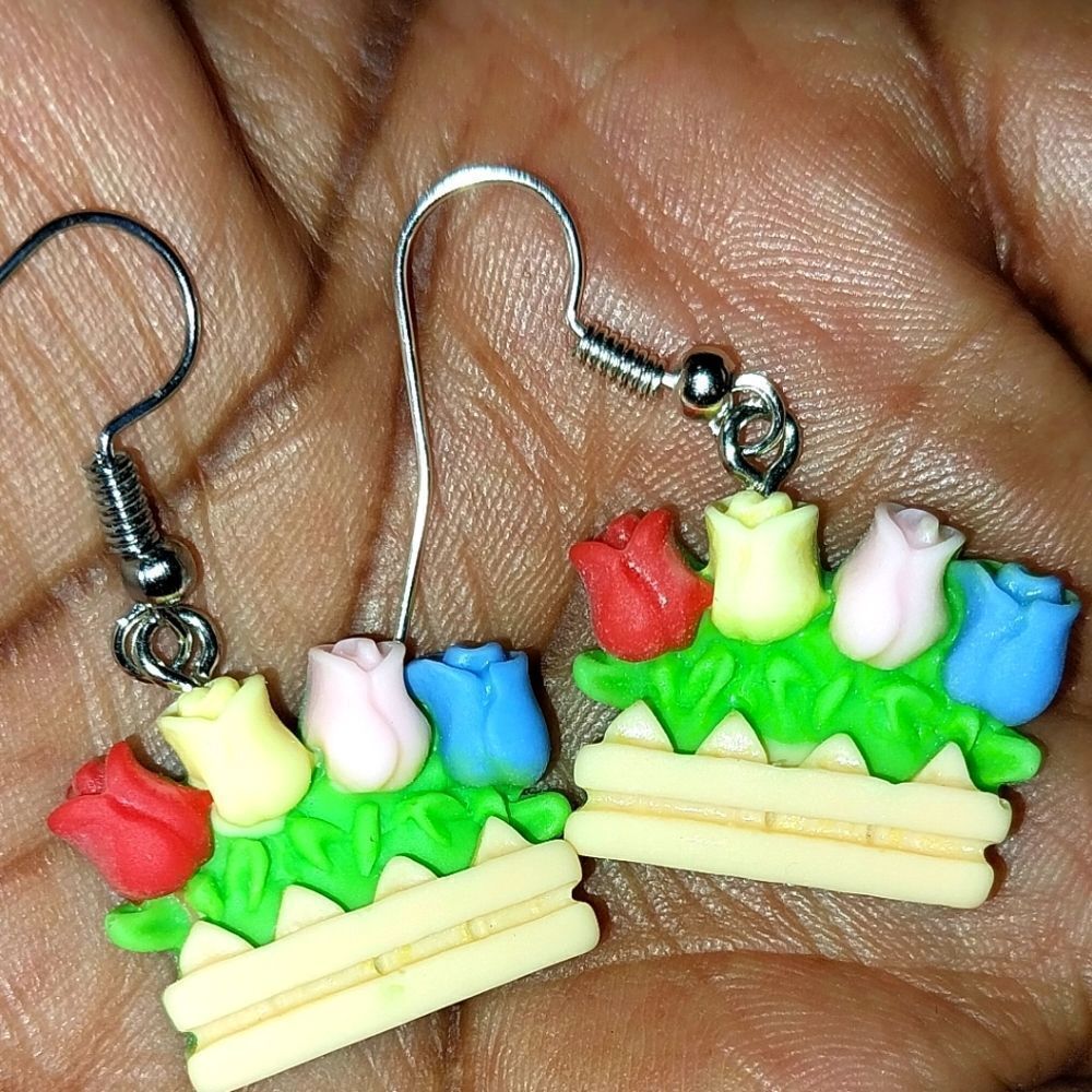 Floral Super cute, colorful, fun earrings - Picture 3 of 5